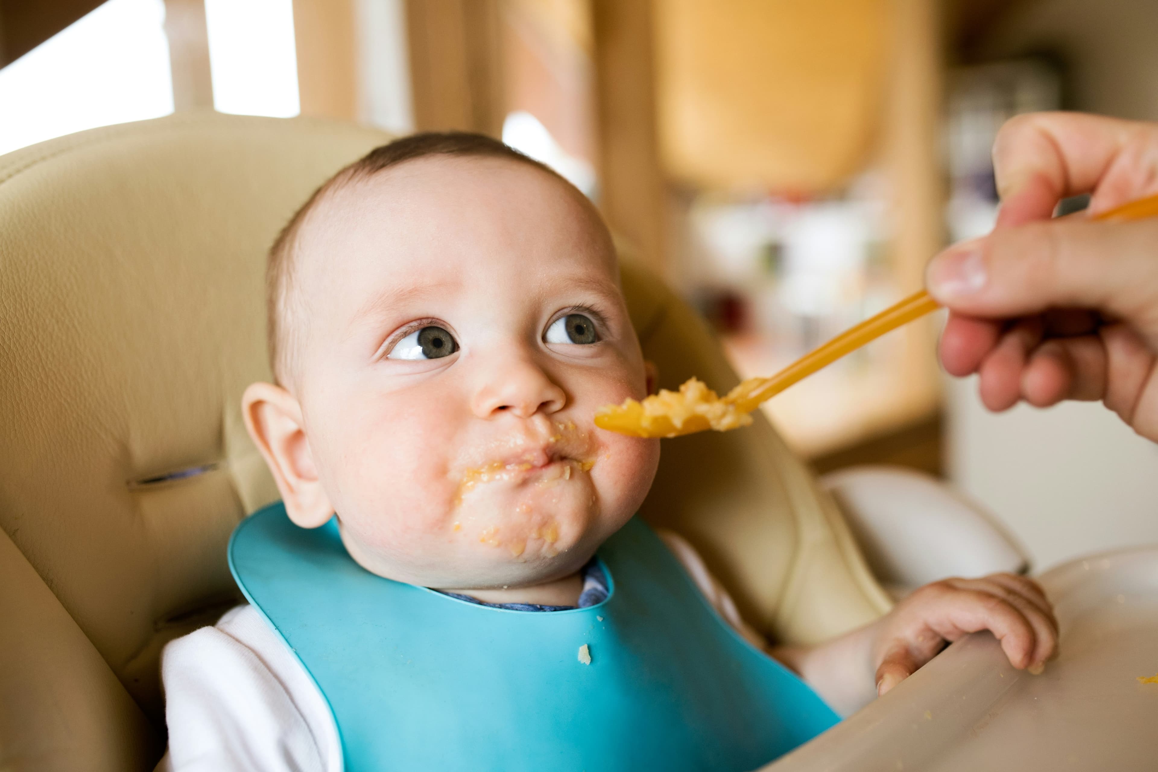 Shifted feeding schedule: why is your baby eating all night?